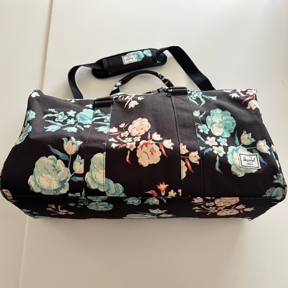 Herschel Supply Co. Handbags - Herschel Supply Co Floral Duffel Bag Travel Gym Weekender Bag